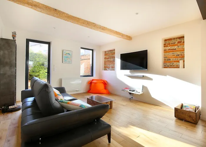 Maison 90m2 Avec Terrasse - Cote Pave, Centre-ville 別荘