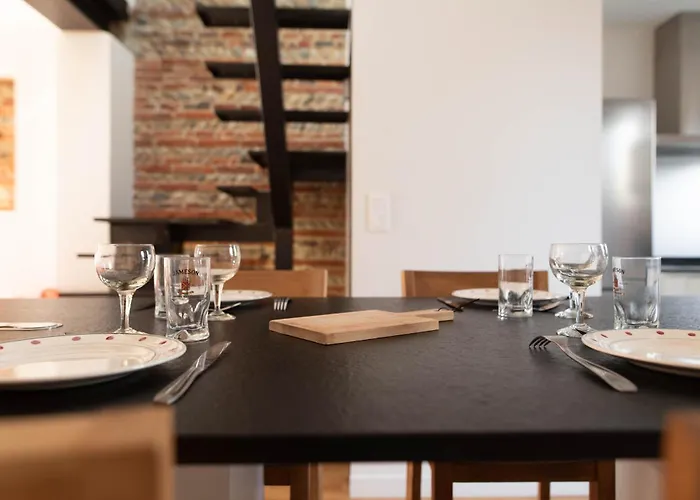 Hébergement de vacances Maginifique maison 90m2 avec terrasse - Côté pavé, Centre-ville Toulouse *